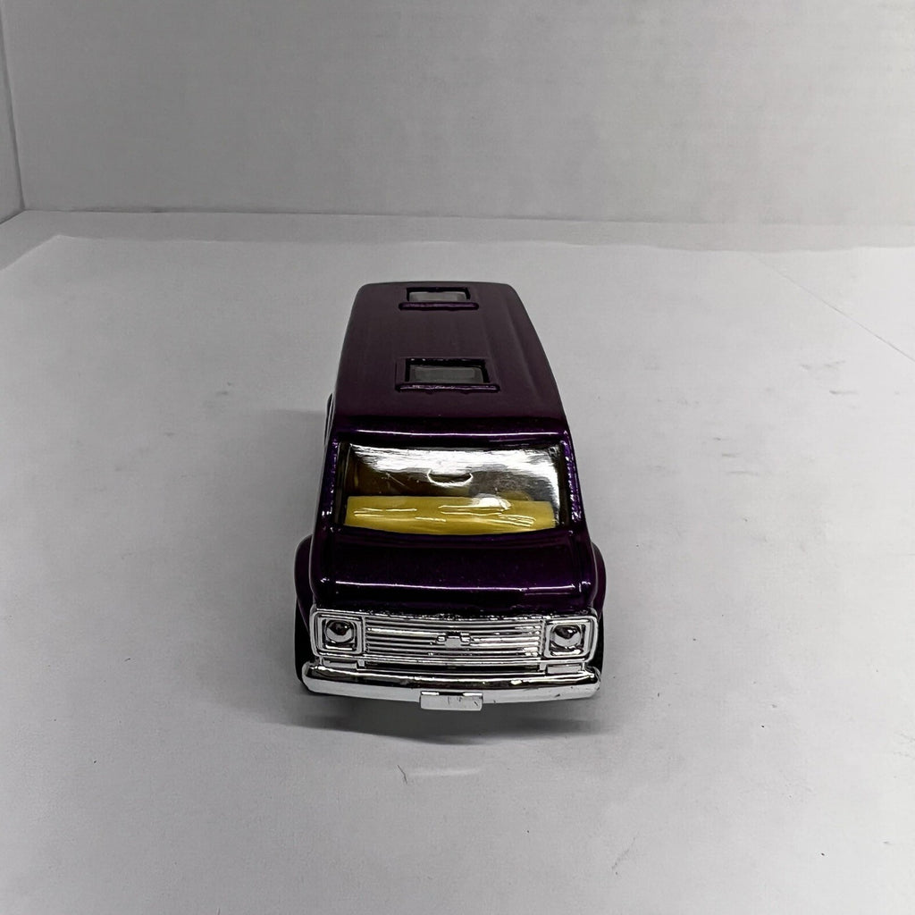 2006 Matchbox Chevy Van Diecast MB709 Purple