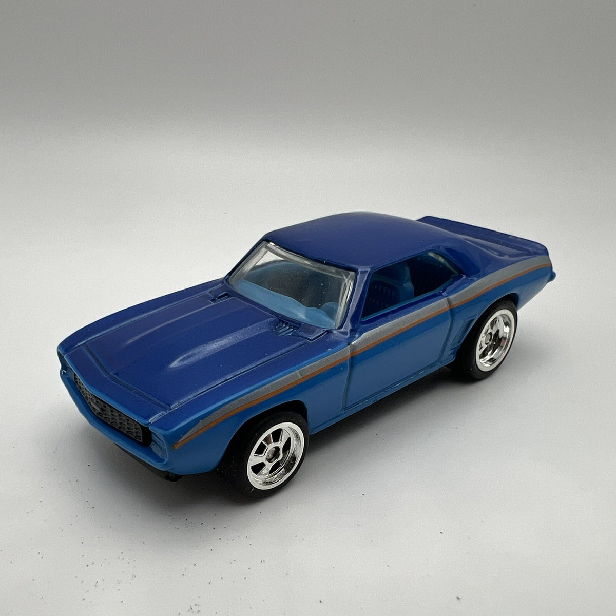 Hot Wheels Loose Larry's Garage Blue With Blue Interior '69 Chevy Camaro