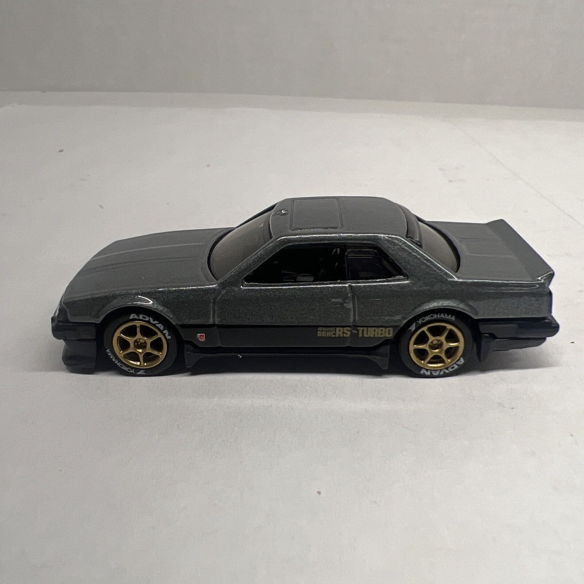 HOT WHEELS 82 NISSAN SKYLINE R30 FACTORY FRESH NEW FOR 2018 W Real Riders