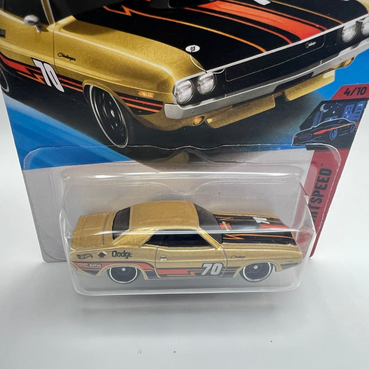 Hot Wheels 70 Dodge Hemi Challenger 36/250 Nightspeed 4/10 Gold 1:64