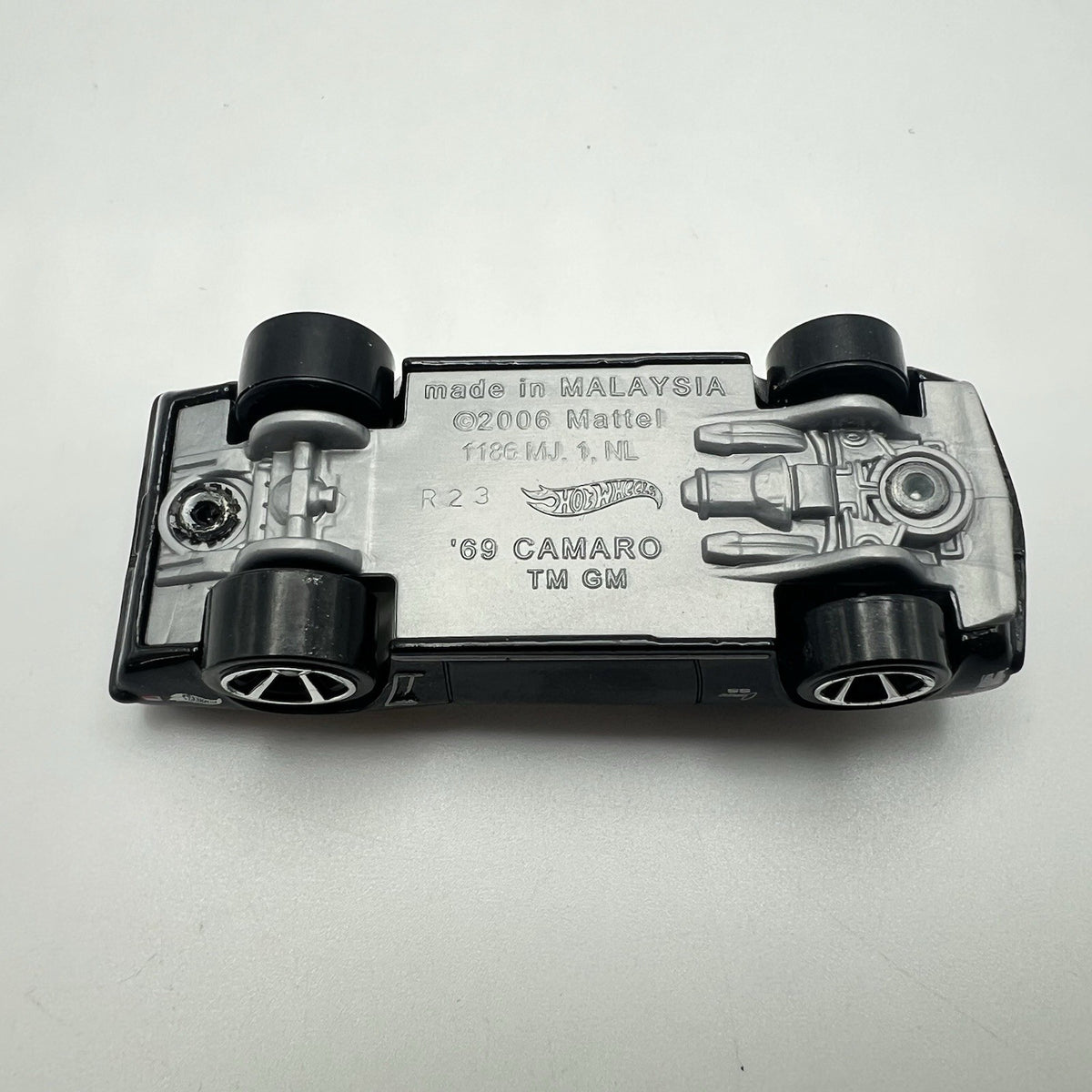 1969 69 Chevy Camaro SS Convertible Collectible 1/64 Scale Diecast Diorama Model