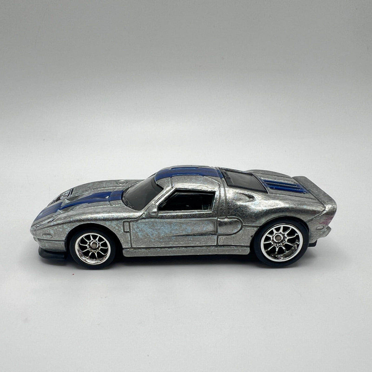 Custom Matchbox 2005 Ford GT Bare Metal Blue Stripes Real Riders LOOSE 1/64