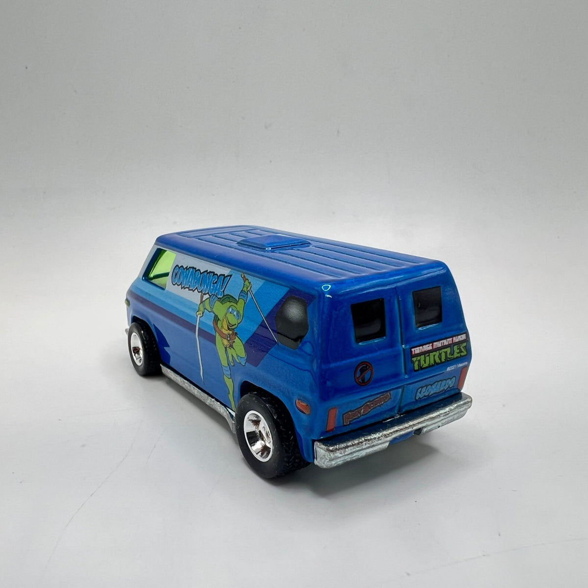 Hot Wheels Super Van TMNT Leonardo Cowabunga Blue Real Riders LOOSE 1/64
