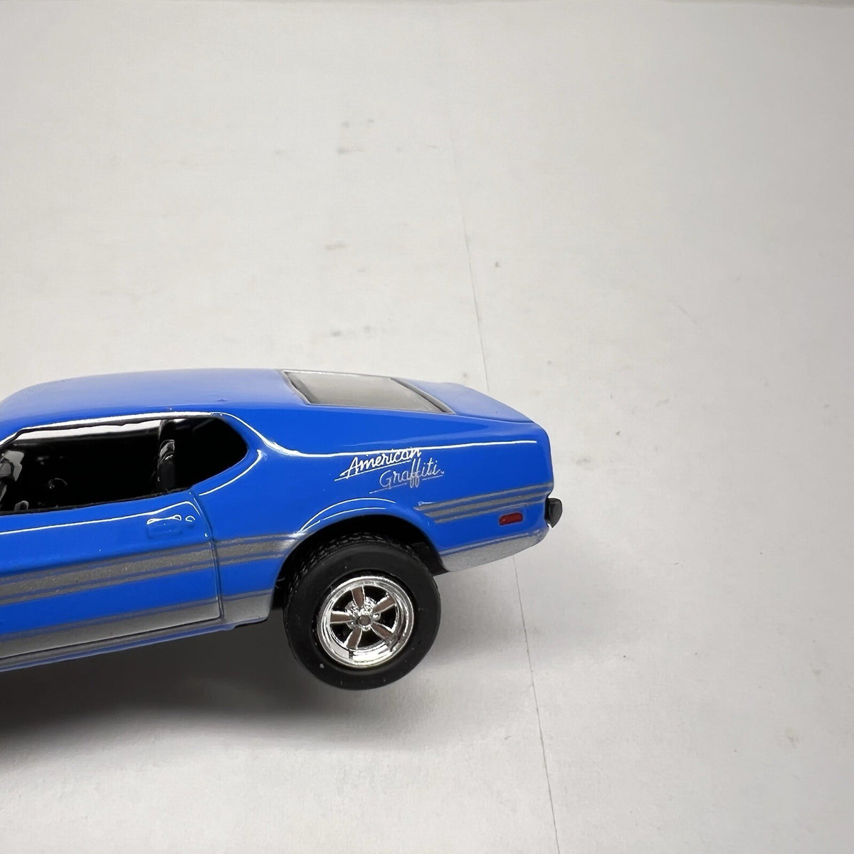 MotorMax 1/64 Die Cast 1971 Mustang Boss 351 American Graffiti Series II