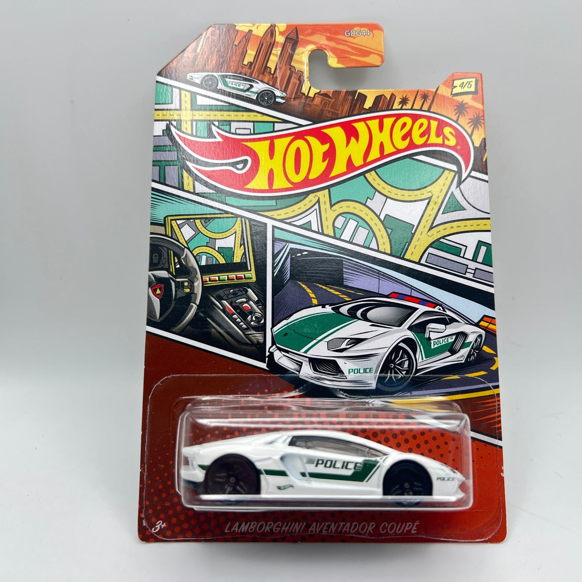Hot Wheels Lamborghini Aventador Coupe White Green Police 4/5 2019 Intl Card
