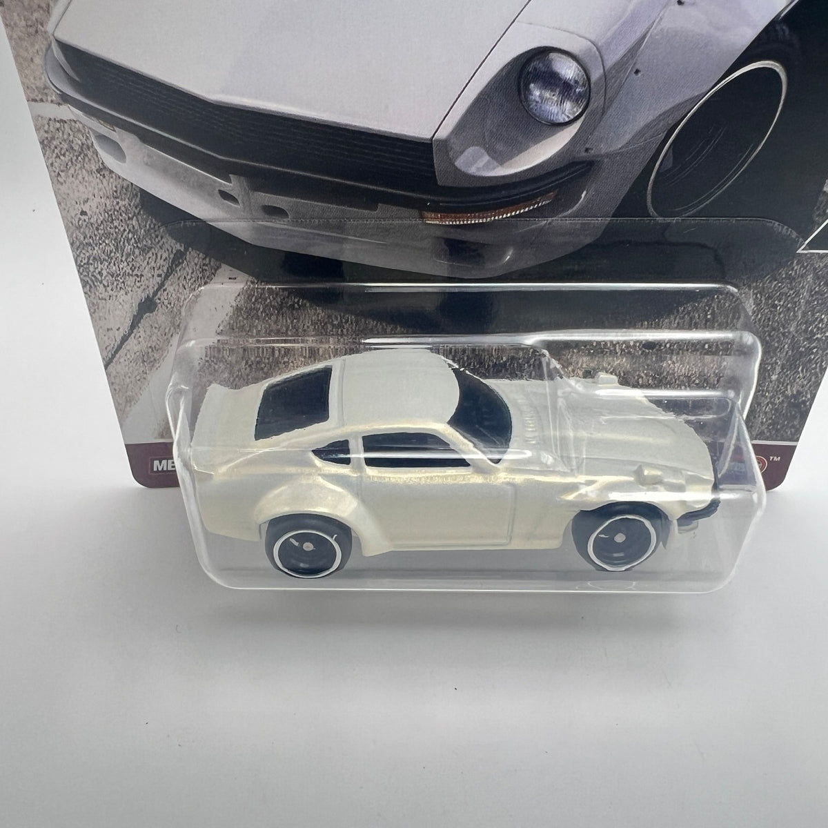 Hot Wheels Car Culture Cars & Donuts Custom Datsun 240Z White 2/5 Real Riders