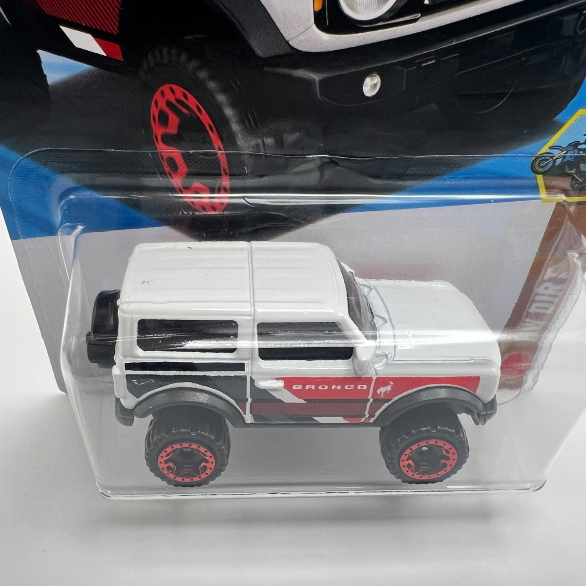 Hot Wheels '21 Ford Bronco White 213/250 HW Dirt 7/10 2026 Mainline 1:64 Diecast