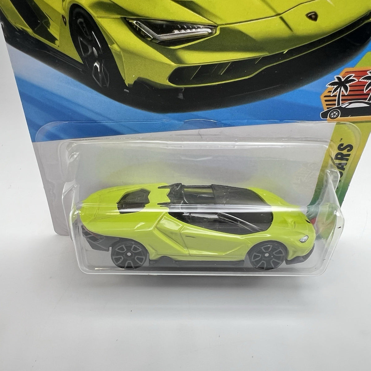 Hot Wheels ‘16 Lamborghini Centenario Roadster Green Exoticars 1/10