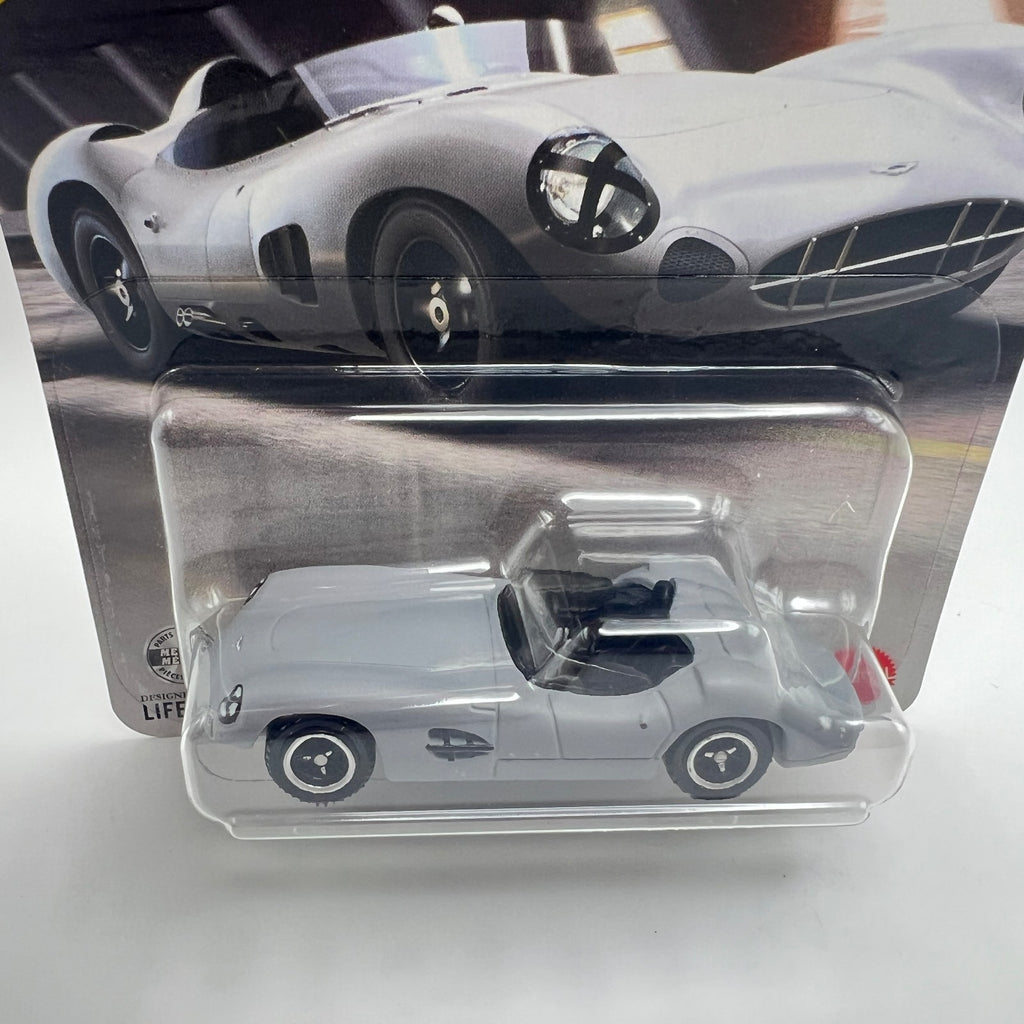 Matchbox 1956 Aston Martin DBR1 72/125 Light Grey 1:64 Diecast