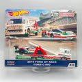 Hot Wheels Team Transport #20 2016 Ford GT Race Ford C-800 Castrol