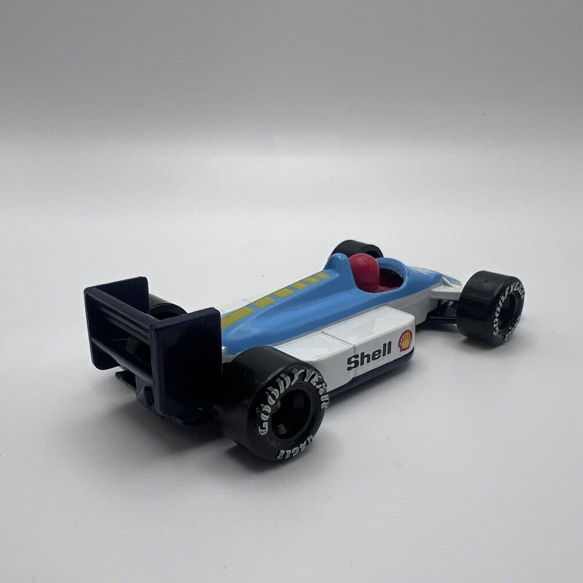 Vintage 1988 Matchbox #15 Shell Goodyear Grand Prix Racing Car 1:55