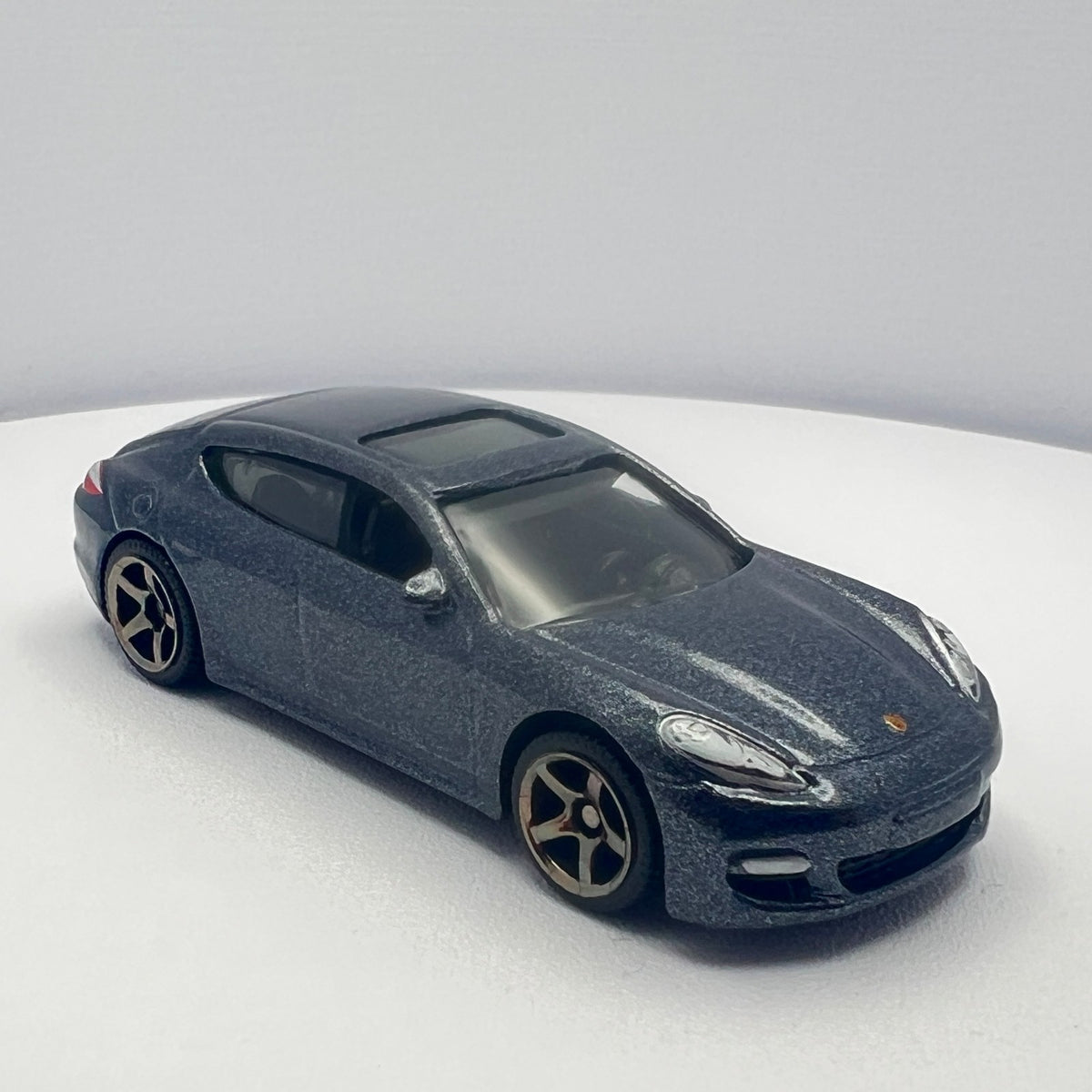 Matchbox 2010 Porsche Panamera Dark Blue Make Waves LOOSE 1/64