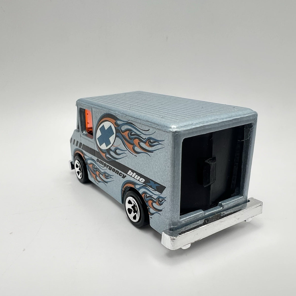 hot wheels diecast 1986 blue X emergency van (mint condition) Loose