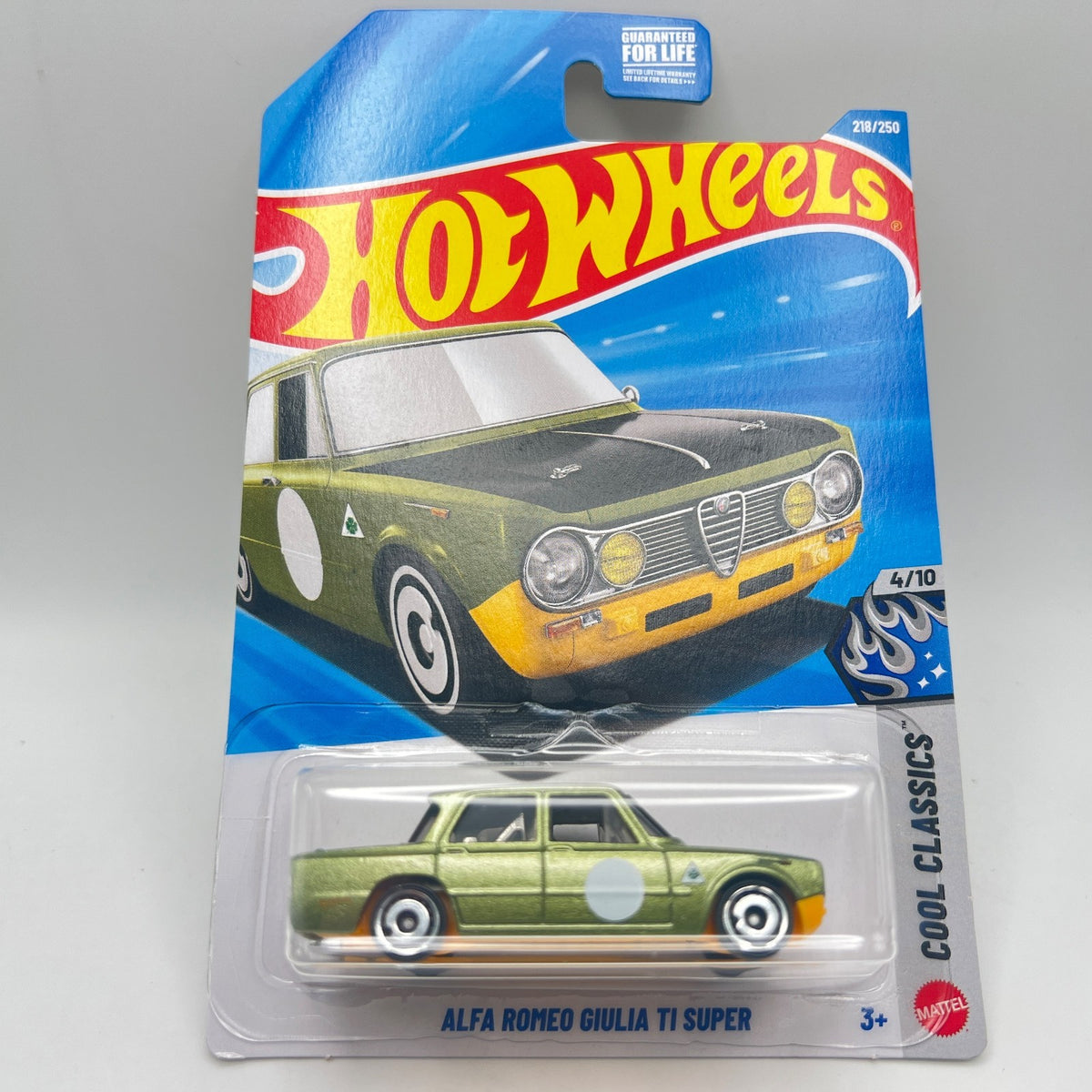 Hot Wheels Alfa Romeo Giulia TI Super Green 218/250 Cool Classics 4/10