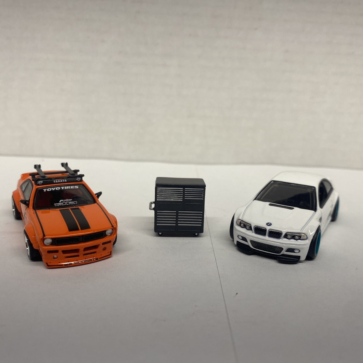 1/64TH SCALE MECHANICS TOOL BOX  SHOP / GARAGE DIORAMA PROP!! Hot Wheels Tarmac