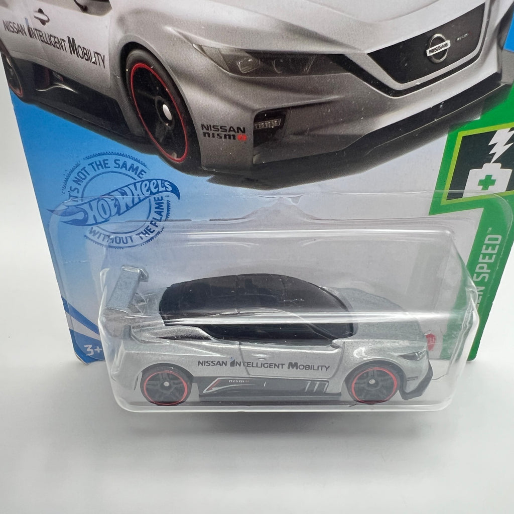 Hot Wheels Nissan Leaf Nismo RC_02 Silver 217/250 HW Green Speed 5/5 1:64