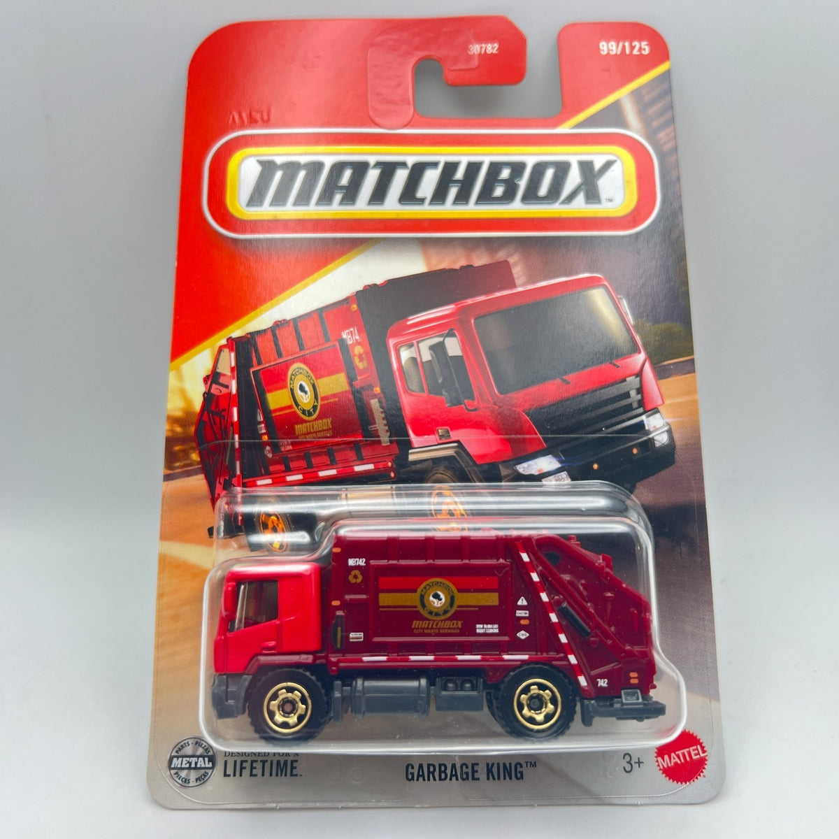 Matchbox Garbage King 99/125 Red MBX City 1:64 Scale Diecast Truck