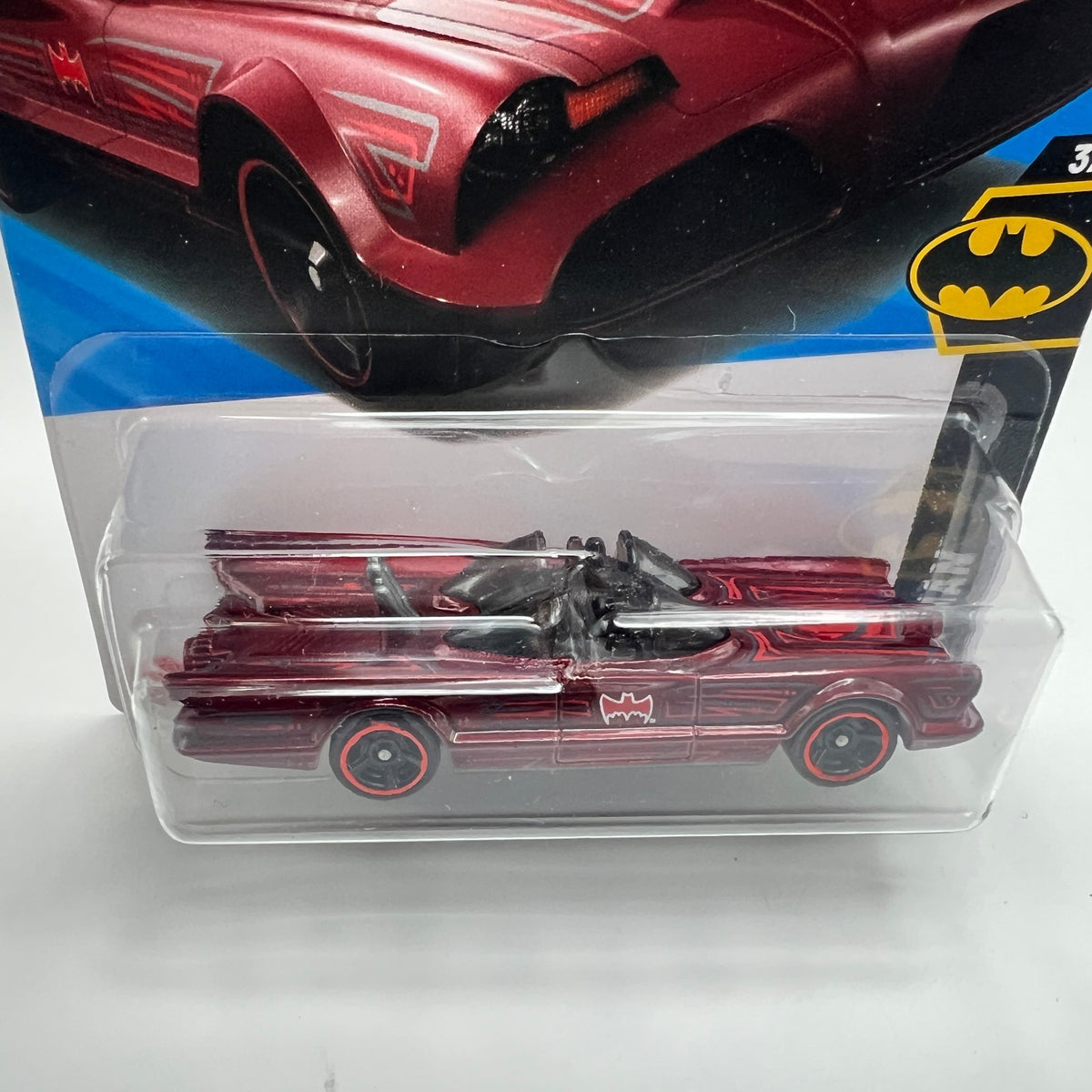 Hot Wheels TV Series Batmobile Red Batman 3/5 103/250 2025 US Card