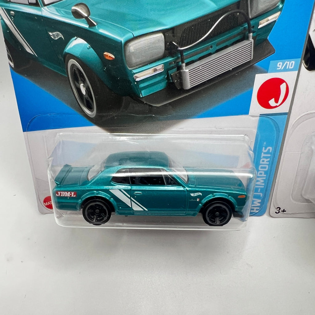 Hot Wheels Nissan Skyline HT 2000GT-X Lot of 2 Teal 187/250 + White 283/365
