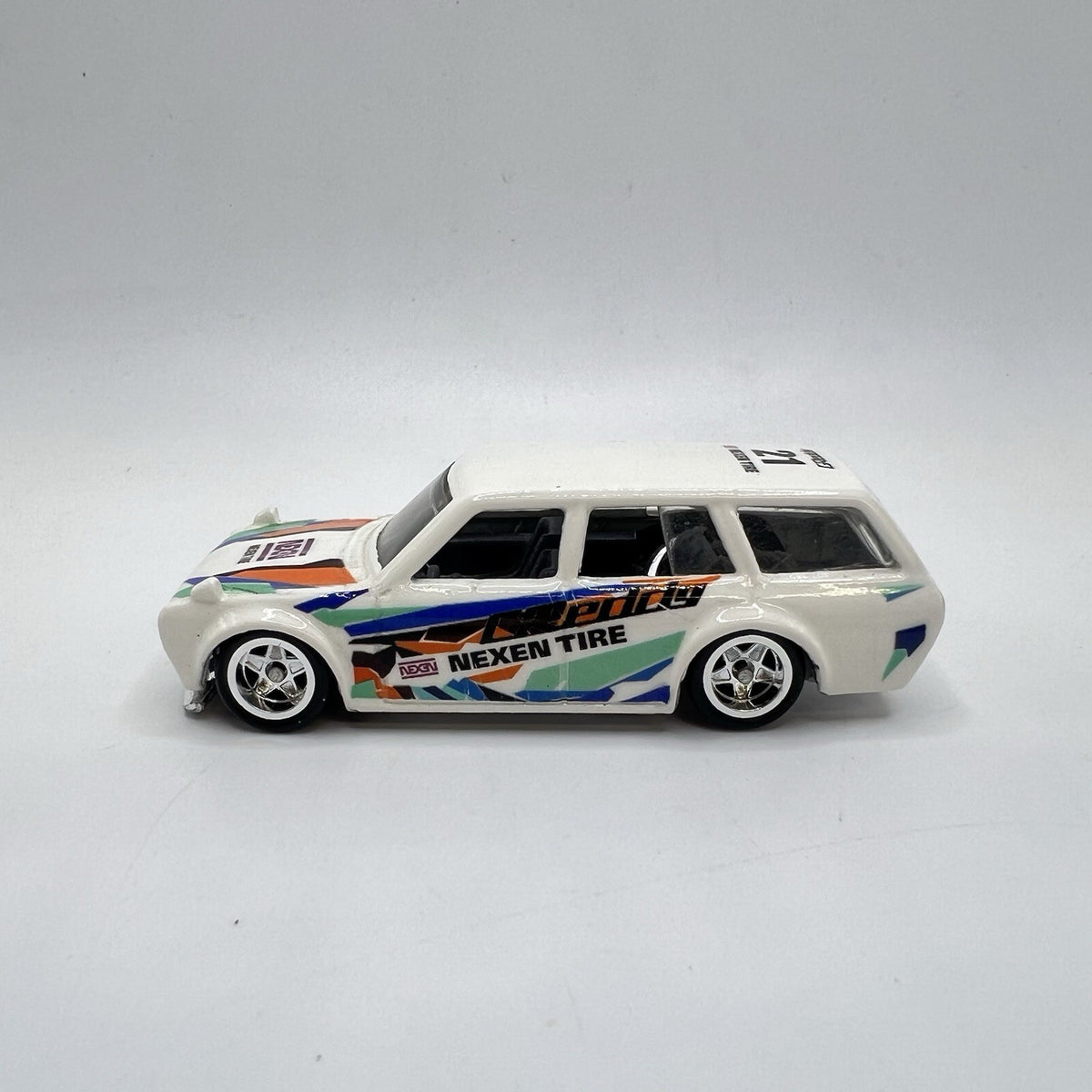 2026 Hotwheels Custom Design 1971 Datsun 510 Wagon Greddy Custom White