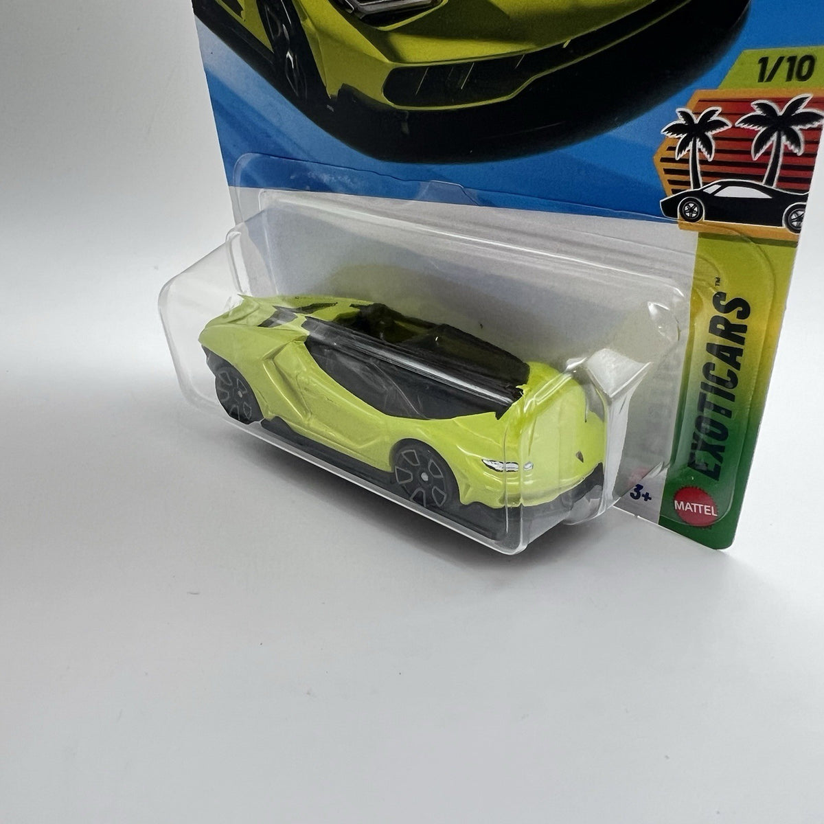 Hot Wheels Mainline 2016 LAMBORGHINI CENTENARIO ROADSTER Case F Green Color