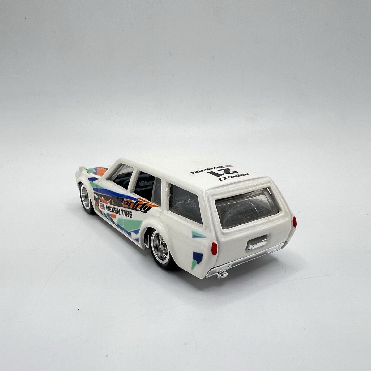 2026 Hotwheels Custom Design 1971 Datsun 510 Wagon Greddy Custom White