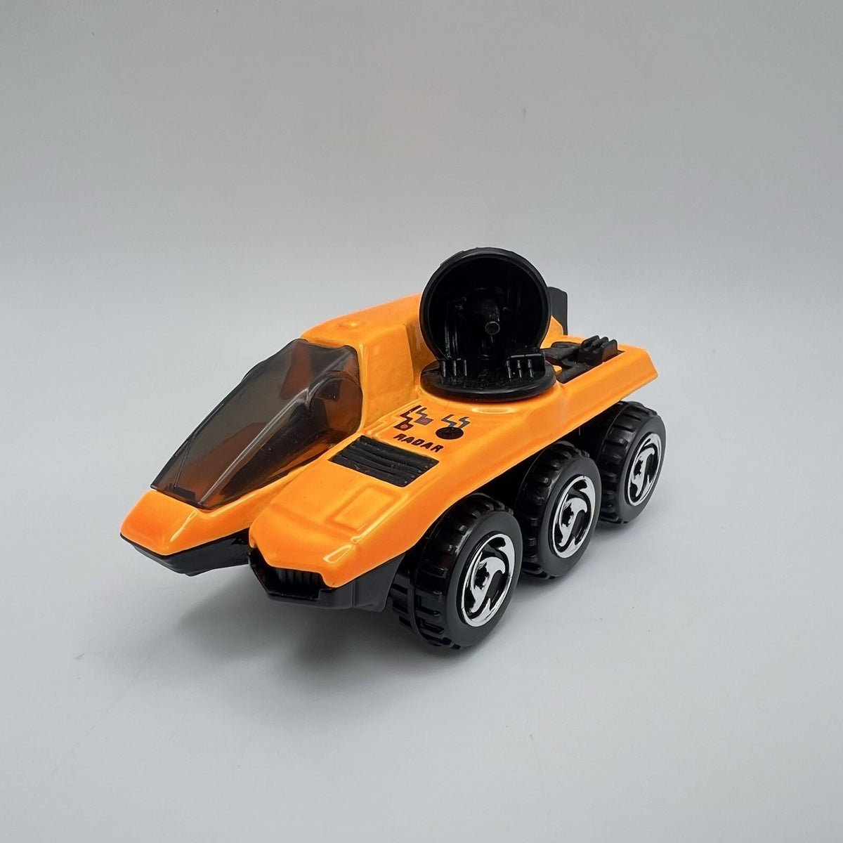 HOT WHEELS RADAR RANGER SAW BLADE HUBS DAY GLOW ORANGE RARE Color