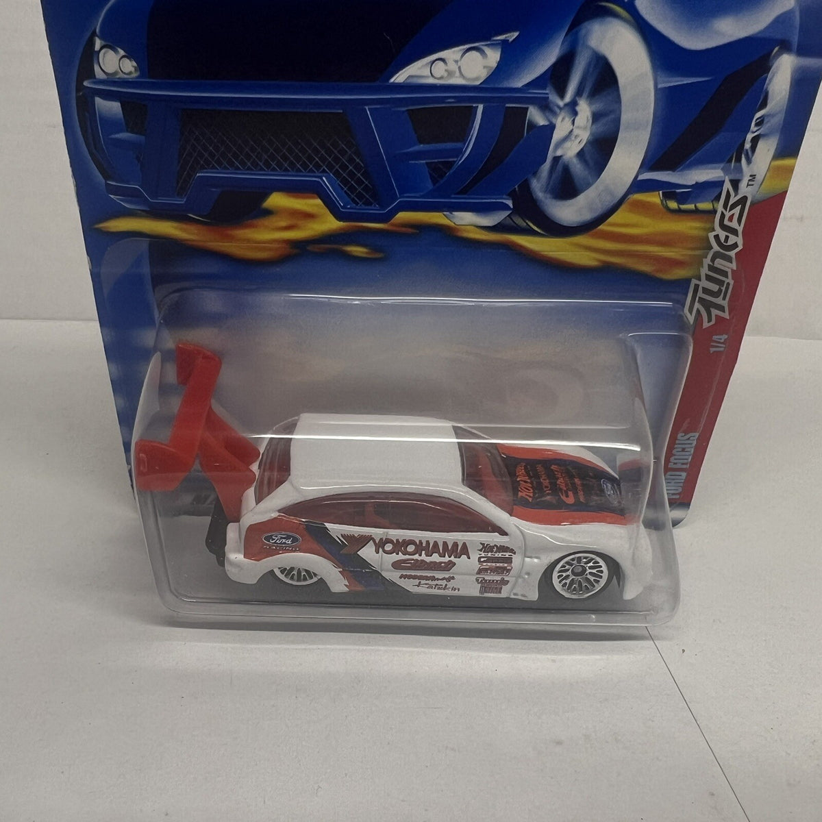 HOT WHEELS #63 TUNERS 1/4 FORD FOCUS WHITE W/RED WING W/LACE SPOKE WHEELS 2002