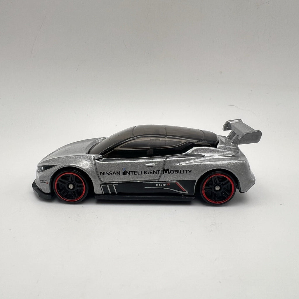 2021 HOT WHEELS NISSAN LEAF NISMO RC_02 SILVER 1:64 DIECAST 2 3/4" CAR W/ BLACK