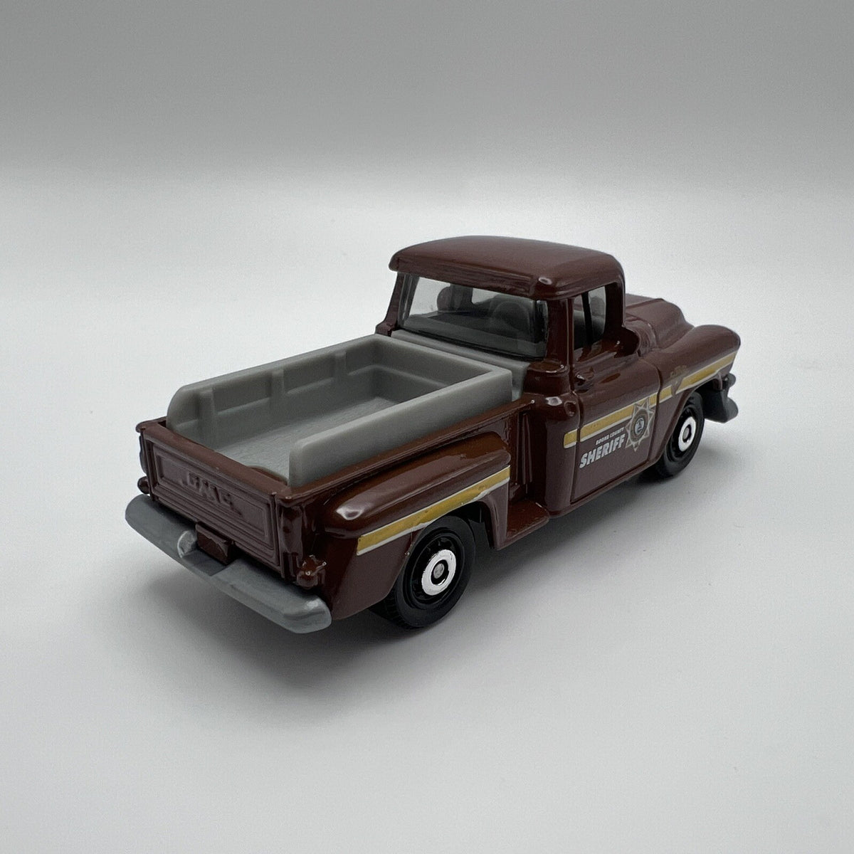 1957 57 GMC Stepside Pickup Sheriff Collectible 1/64 Scale Diecast Diorama Model