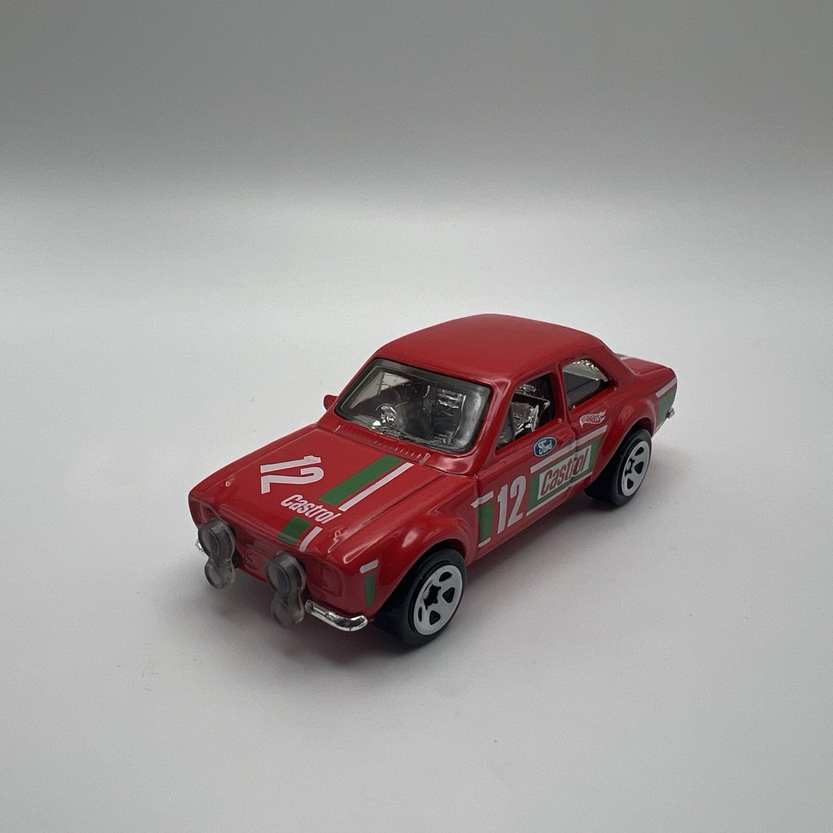 1970 70 Ford Escort RS1600 Collectible 1/64 Scale Diecast Diorama Model