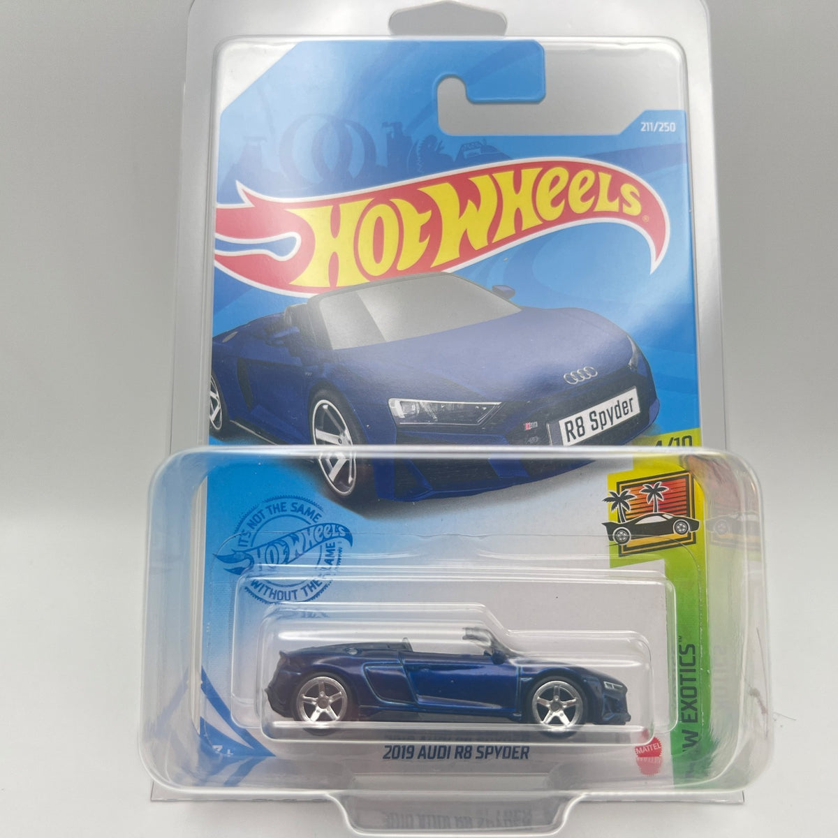 Hot Wheels 2019 Audi R8 Spyder Blue Super Treasure Hunt HW Exotics 4/10