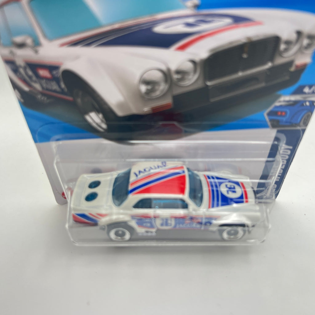 Hot Wheels Jaguar XJC V12 Coupe 238/250 Wild Widebody 4/5 White 1:64