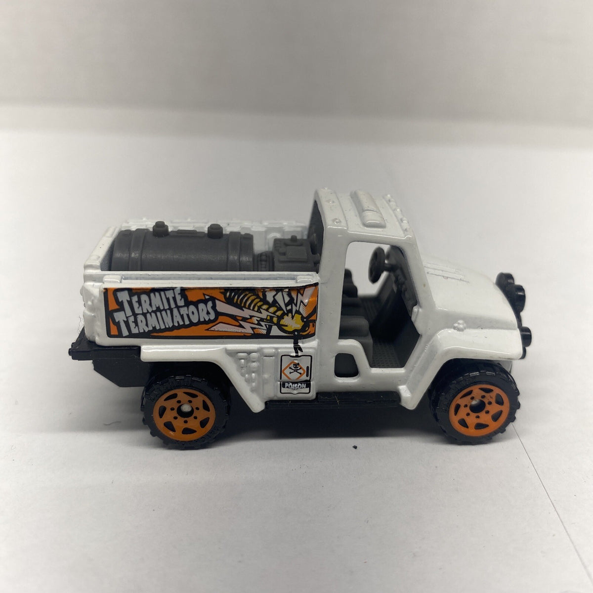 Matchbox White Foam Fire Truck Termite 1:64 Scale Diecast Toy Model Mattel
