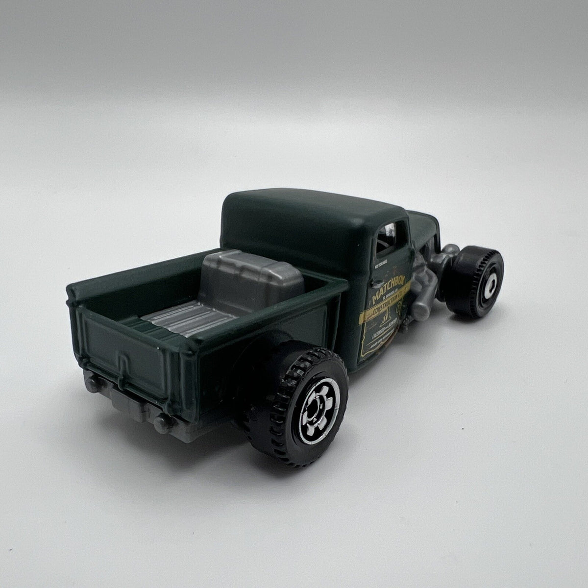 2018 MATCHBOX 1935 FORD CONSTRUCTION CO. GREEN 1:64 DIECAST 2 3/4" PICKUP TRUCK