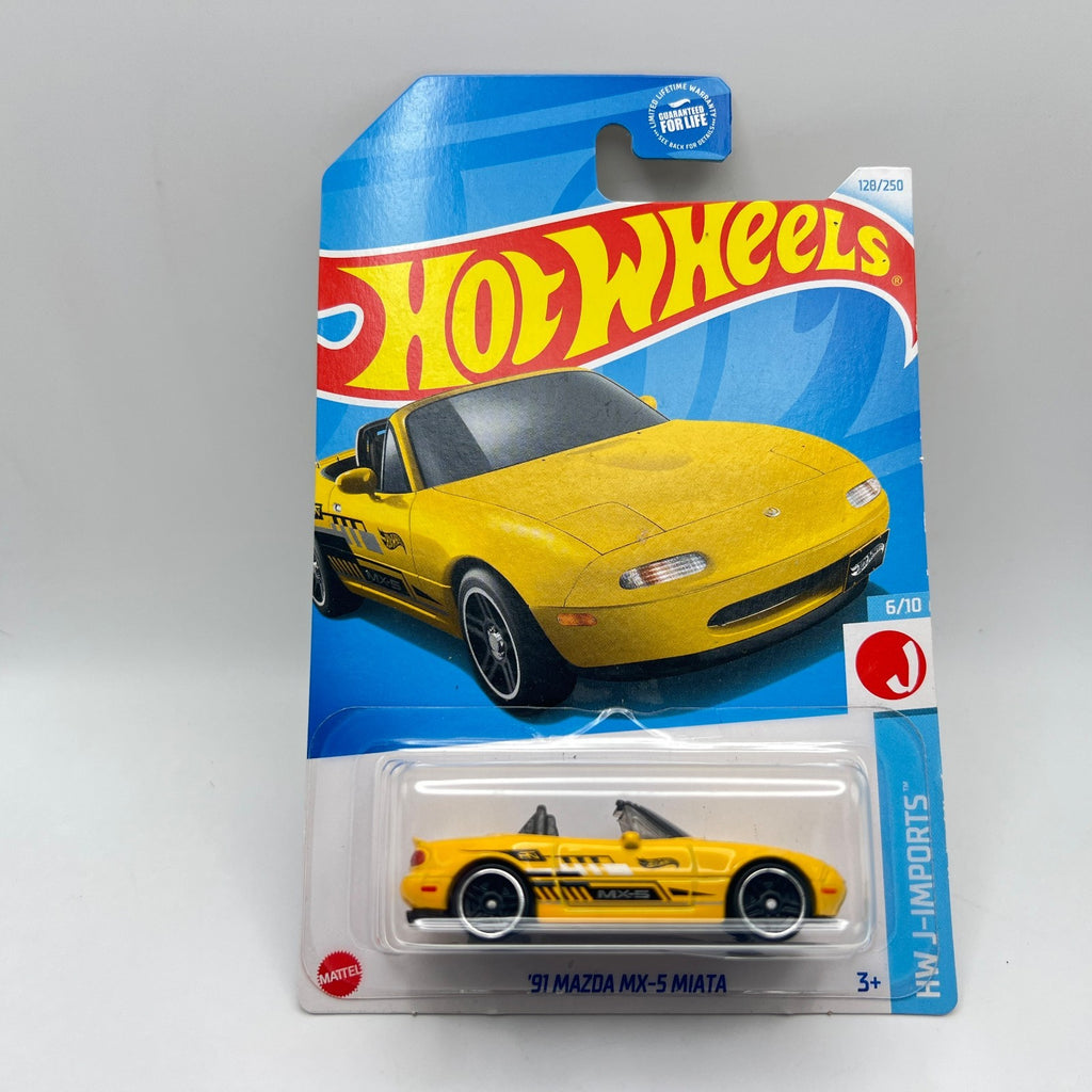 Hot Wheels 91 Mazda MX-5 Miata 128/250 J-Imports 6/10 Yellow 1:64