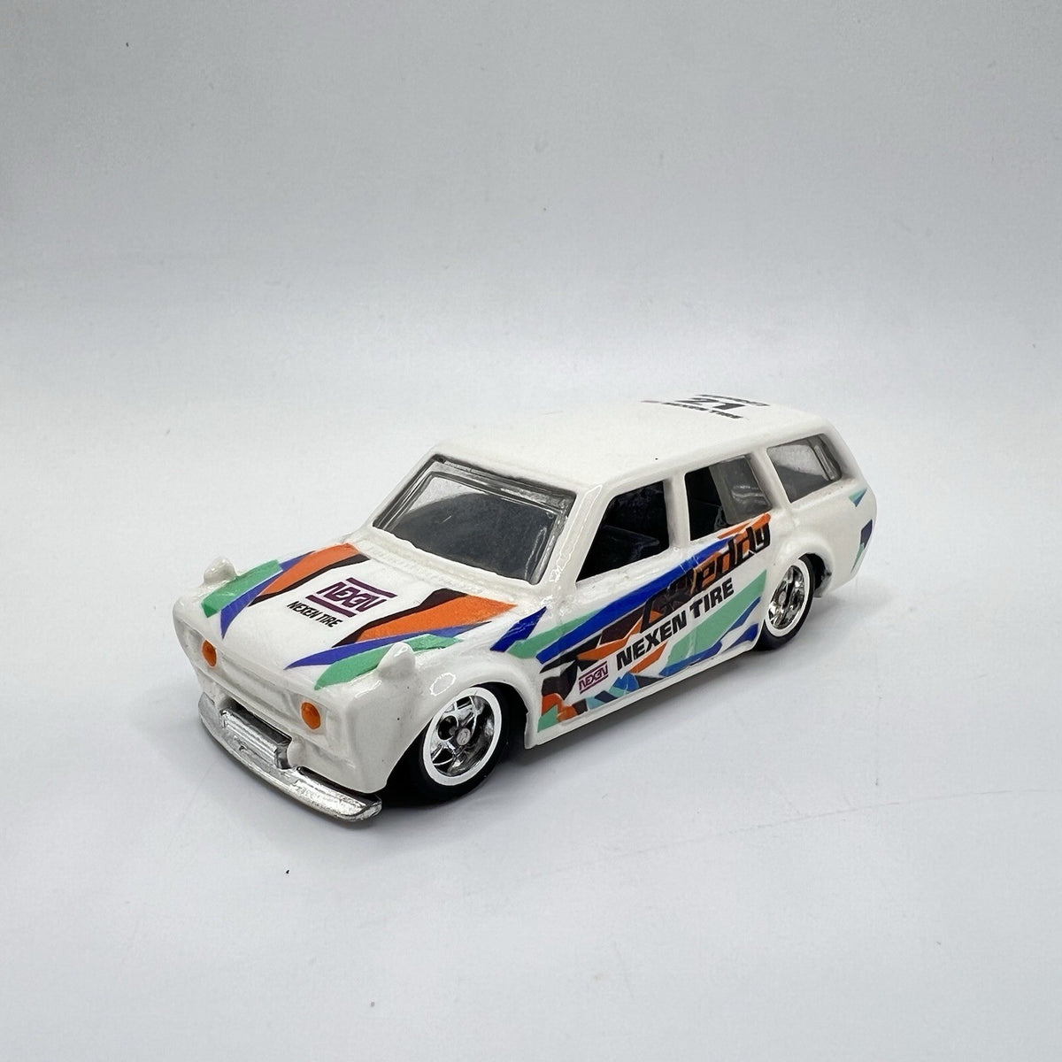 2026 Hotwheels Custom Design 1971 Datsun 510 Wagon Greddy Custom White