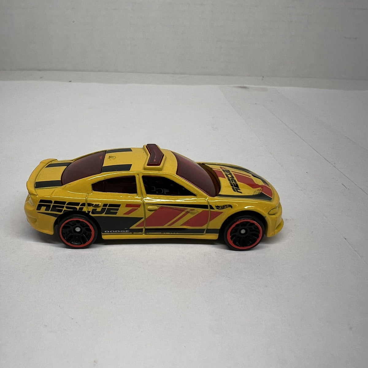 Hot Wheels '15 Dodge Charger SRT Yellow #228 228/250 2021 HW Rescue 7/10