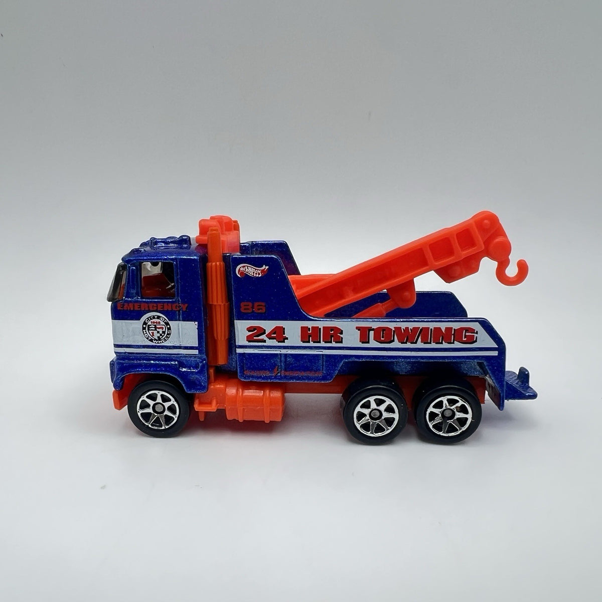 Hot Wheels 24 Hr Hour Wrecking Tow Heavy Truck Malaysia 1981
