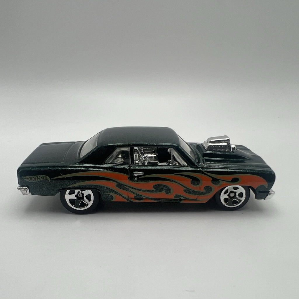 1964 64 Chevy Chevelle SS Collectible 1/64 Scale Diecast Diorama Model