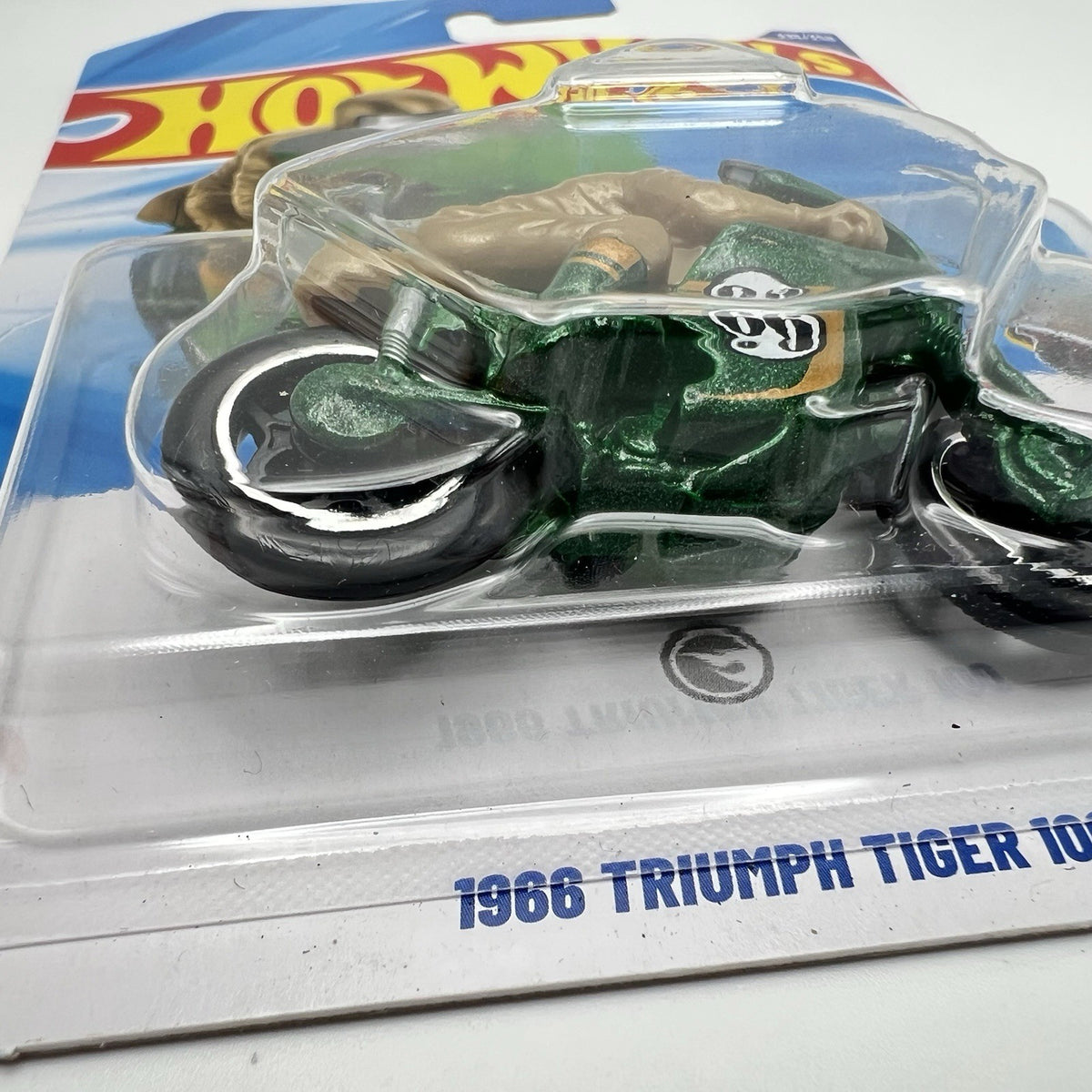 Hot Wheels 1966 Triumph Tiger 100 Treasure Hunt  MOTO 235/250