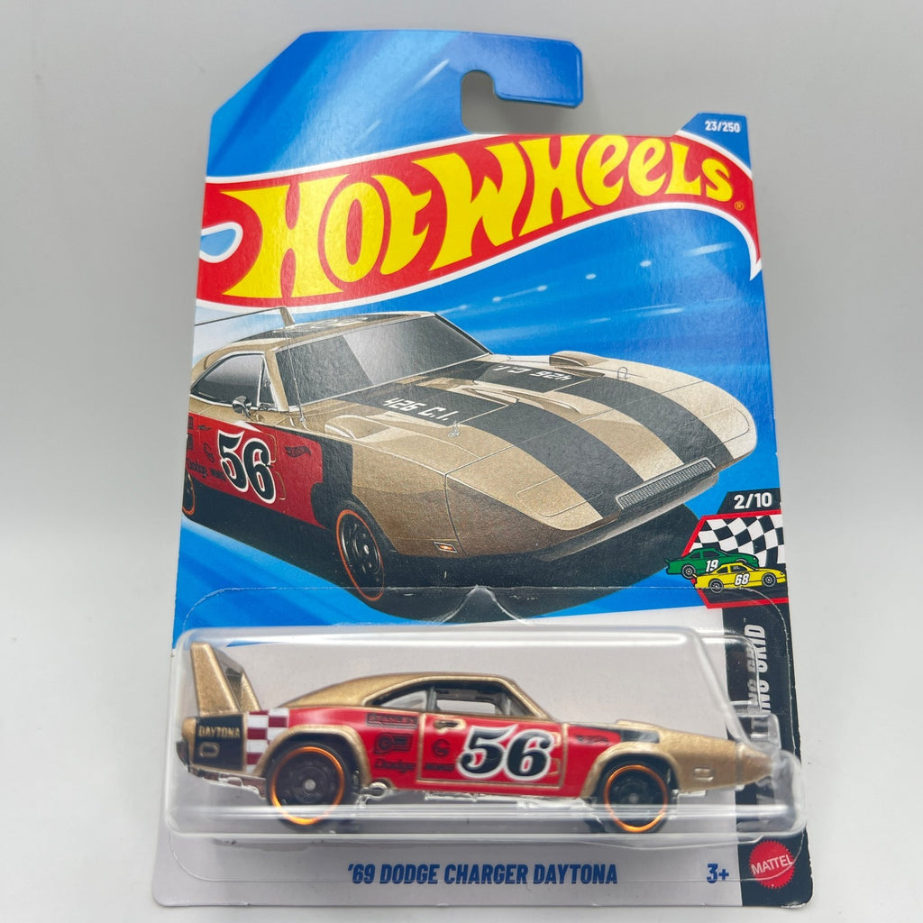 Hot Wheels '69 Dodge Charger Daytona Gold #56 23/250 HW Starting Grid 2/10