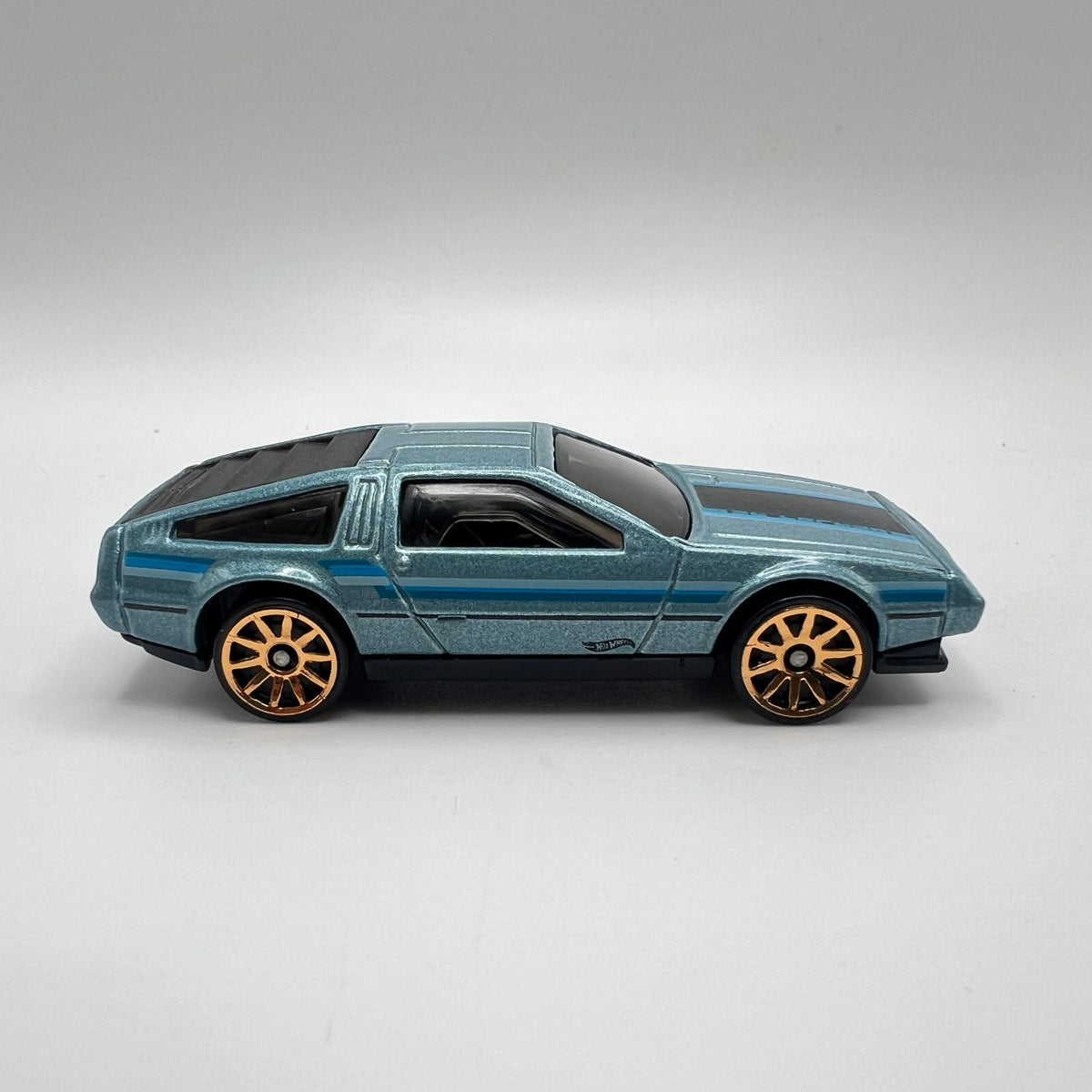 Hot Wheels DeLorean DMC-12 Light Blue LOOSE 1/64