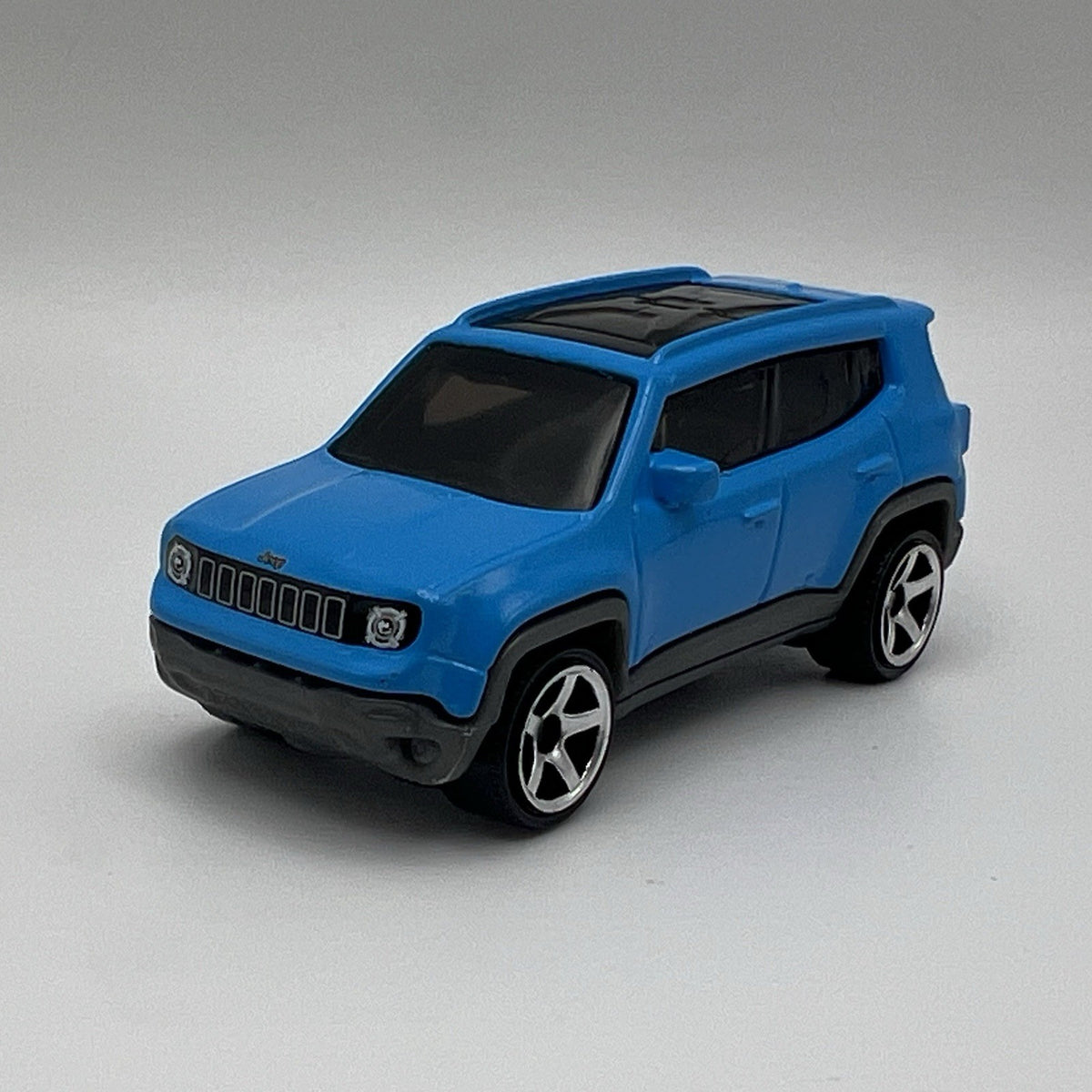 '19 Jeep Renegade Matchbox 2022 MBX Off-Road #6 Sky Blue 5SP Rims 1:64 Loose