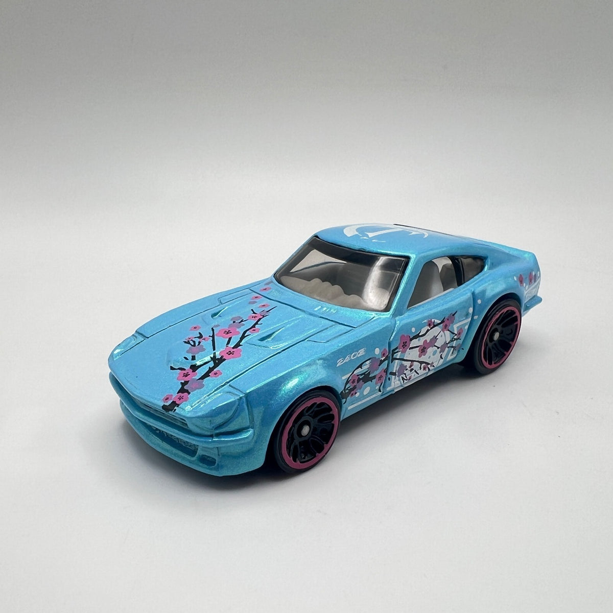Hot Wheels Datsun 240Z Light Blue Sakura LOOSE 1/64