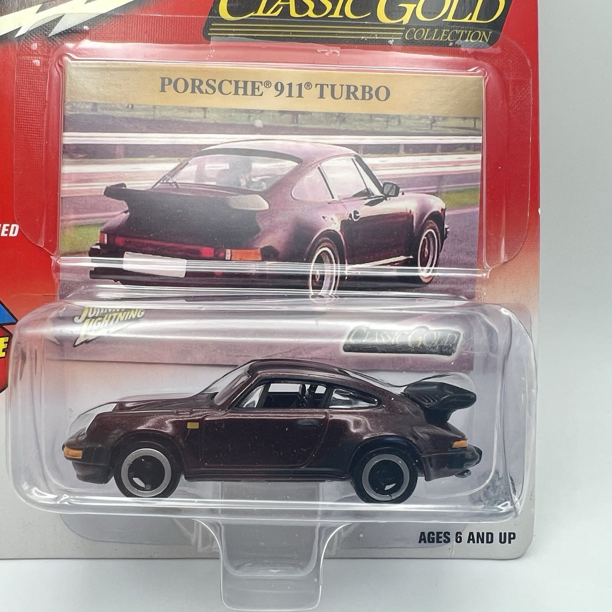 Johnny Lightning Classic Gold Collection 1982 Porsche 911 Turbo