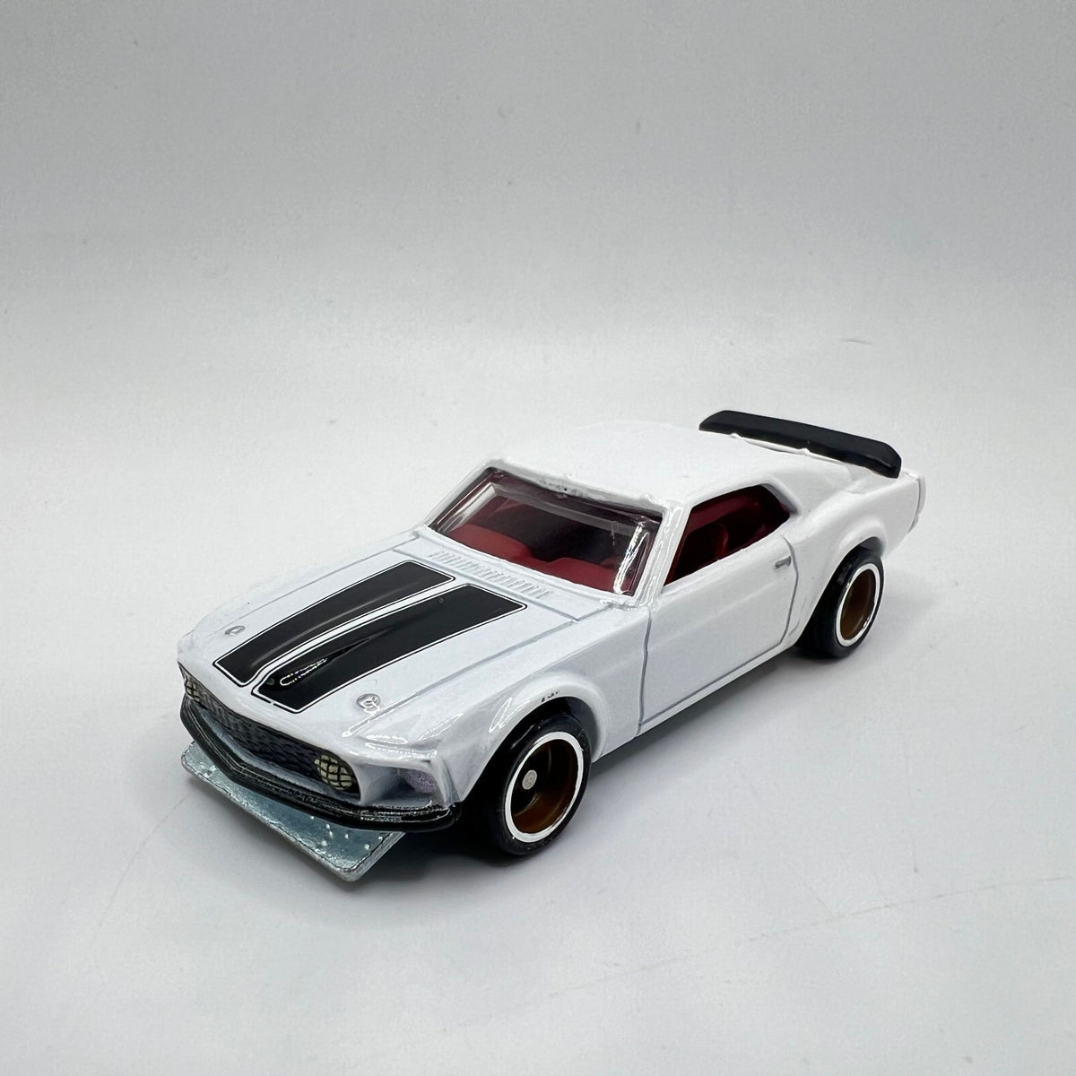 Hot Wheels '69 Ford Mustang Boss 302 White Black Stripes Real Riders LOOSE