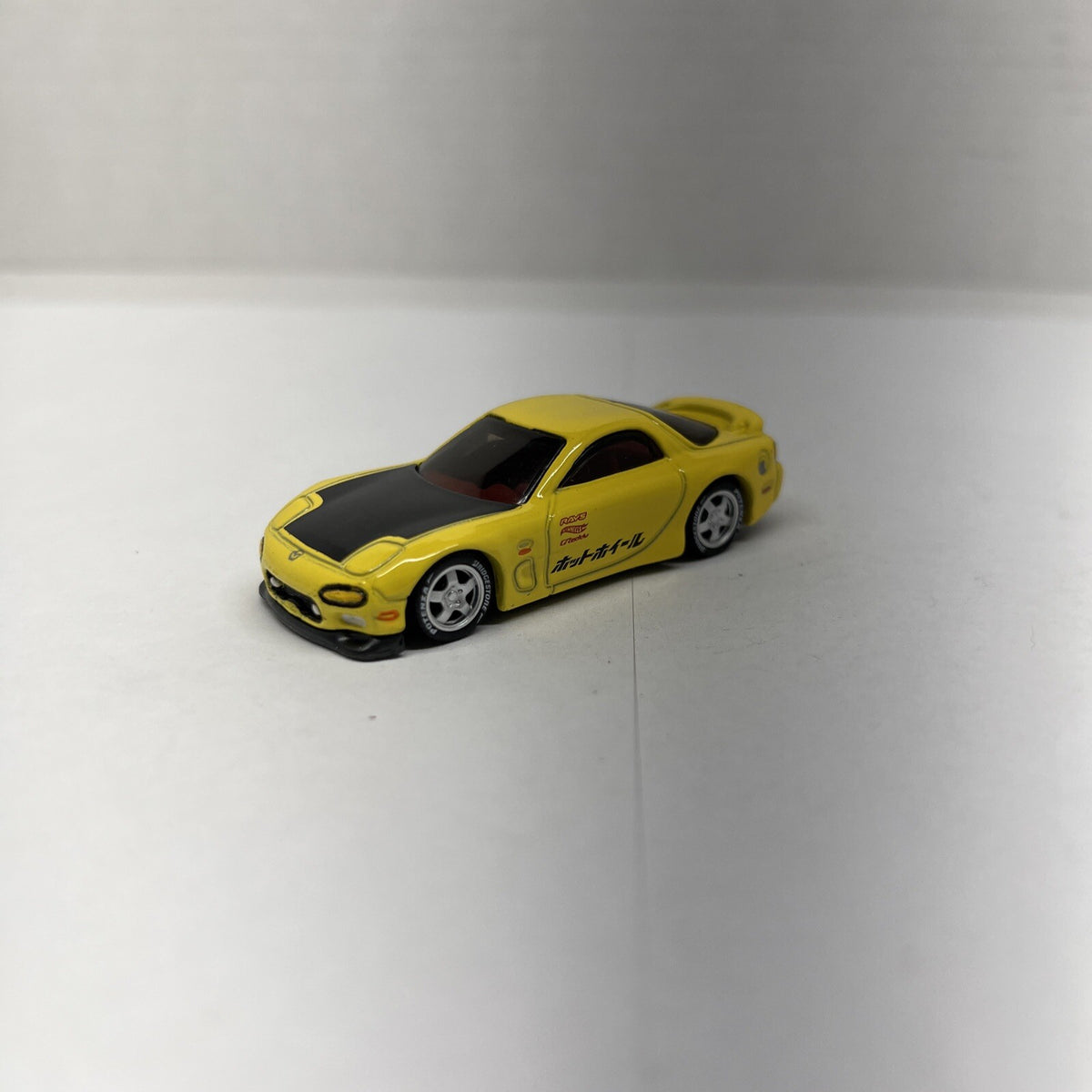 2018 Hot Wheels '95 Mazda RX-7 Yellow Nightburnerz Custom With Real Riders
