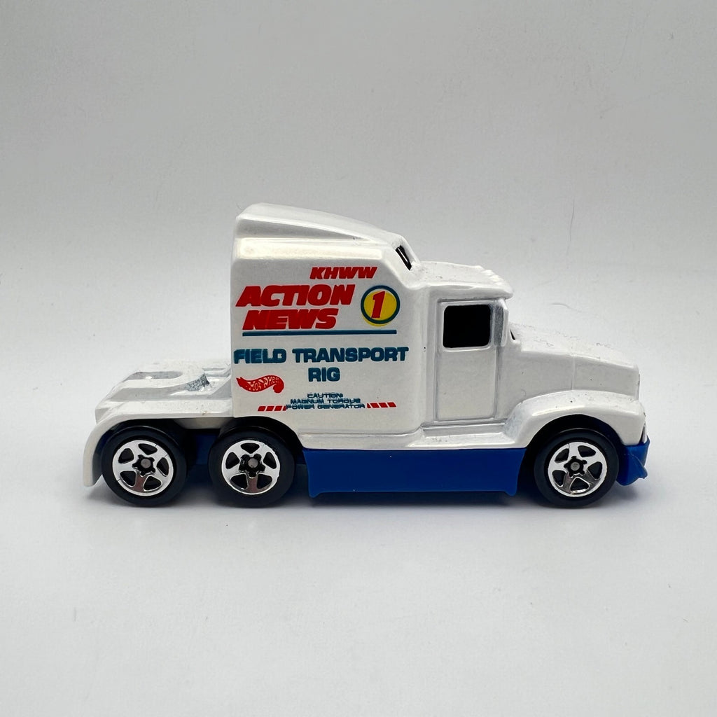 Hot Wheels Big Rig White KHWW Action News Field Transport LOOSE 1/64