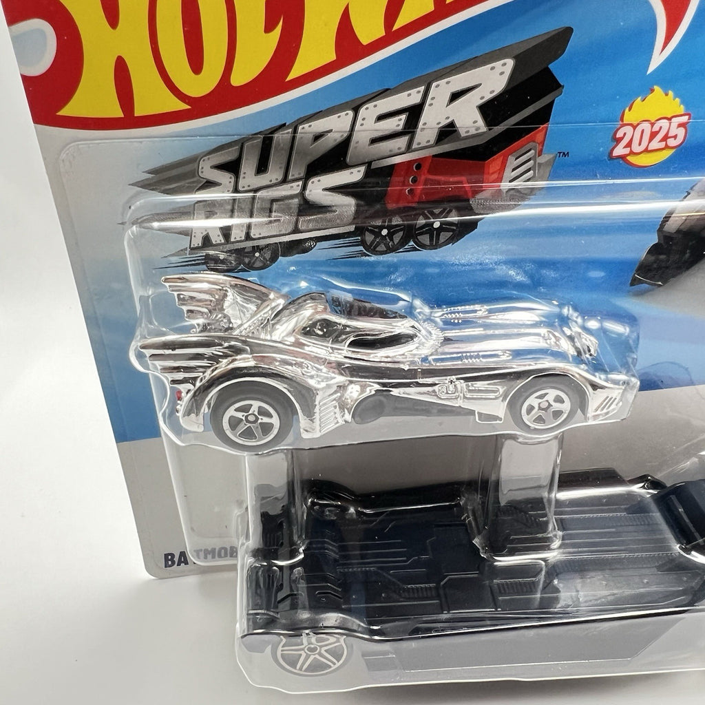 EXCELLENT CONDITION Hot Wheels Super Rigs Chrome Batmobile Hauler 2025 NEW 1/64